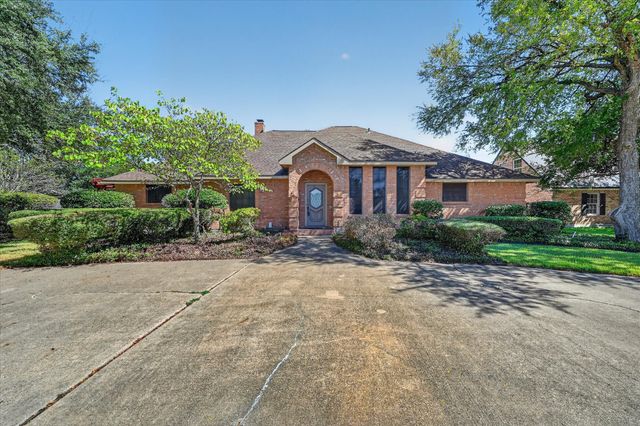 206 Harris Drive, Sunnyvale, TX 75182