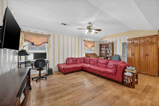 206 Harris Drive, Sunnyvale, TX 75182