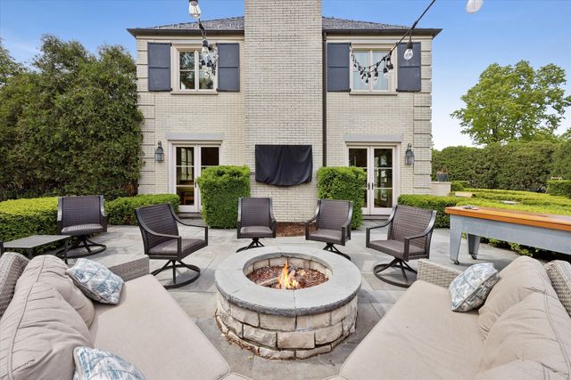 325 Princeton Road, Hinsdale, IL 60521