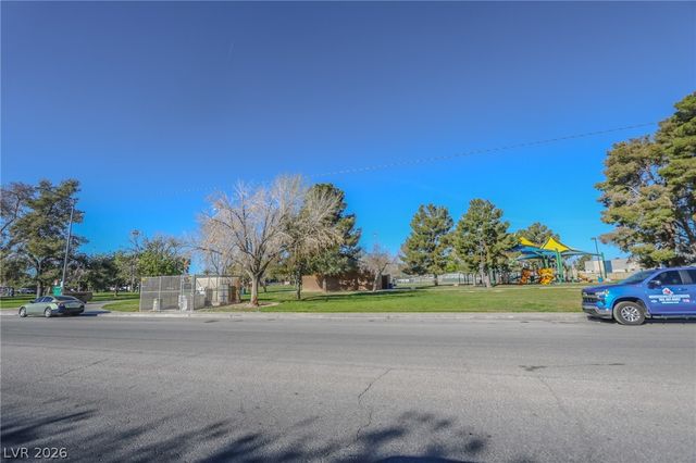 5406 Silverheart Avenue, Las Vegas, NV 89142