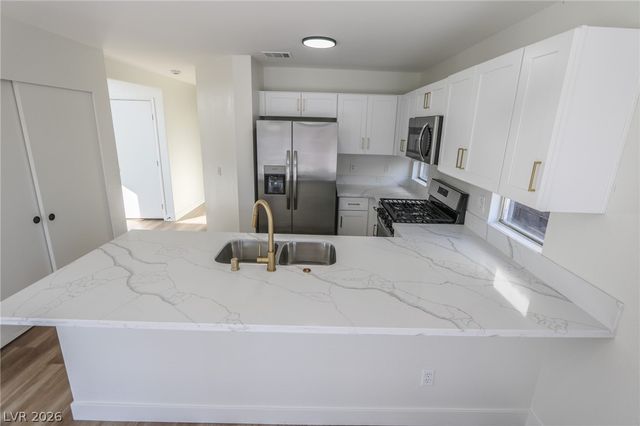 5406 Silverheart Avenue, Las Vegas, NV 89142