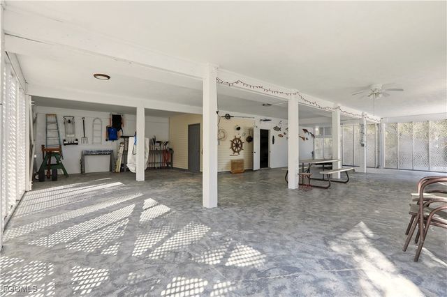 7692 Myrsine CIR, Bokeelia, FL 33922