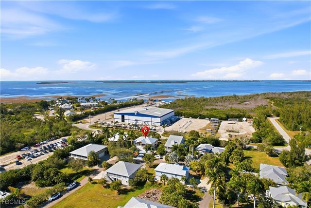 7692 Myrsine CIR, Bokeelia, FL 33922