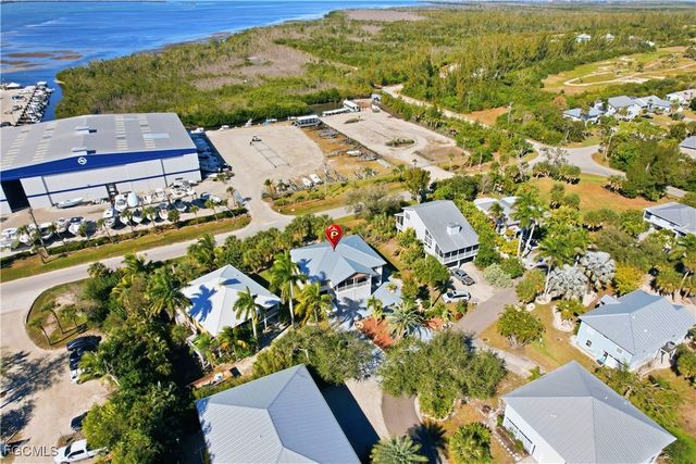 7692 Myrsine CIR, Bokeelia, FL 33922