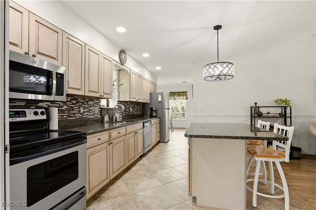 7692 Myrsine CIR, Bokeelia, FL 33922