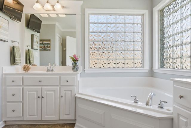 7124 E Ridge Drive, Sherwood, AR 72120