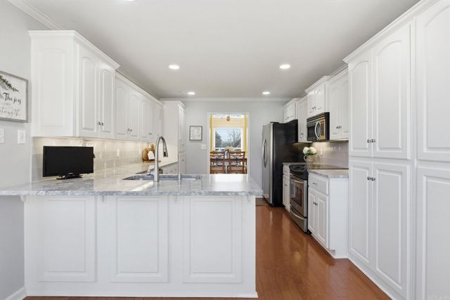 7124 E Ridge Drive, Sherwood, AR 72120