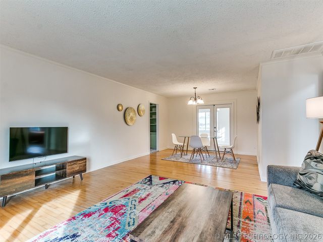 533 S Louisville Avenue, Tulsa, OK 74112