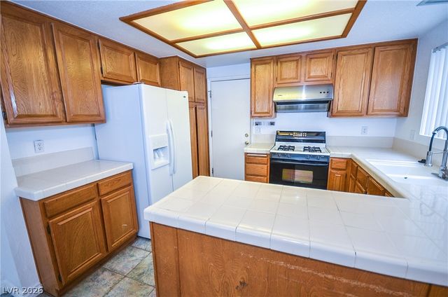 6762 Shelter Lane, Las Vegas, NV 89103