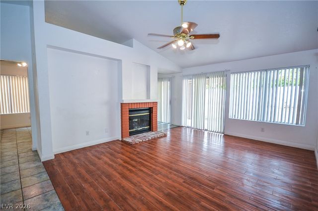 6762 Shelter Lane, Las Vegas, NV 89103