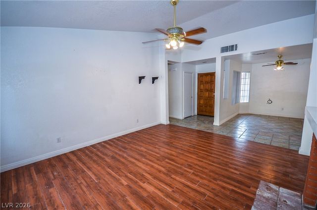 6762 Shelter Lane, Las Vegas, NV 89103