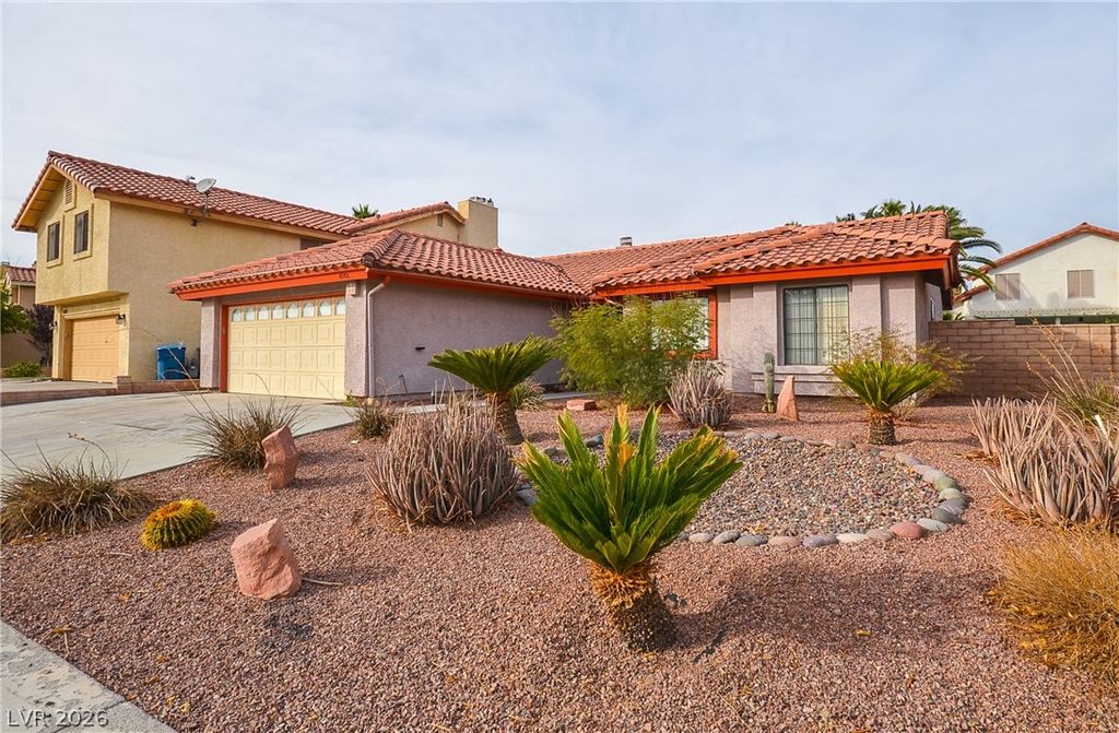 6762 Shelter Lane, Las Vegas, NV 89103