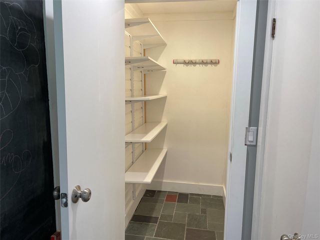 77 Boulevard Avenue, Greenlawn, NY 11740