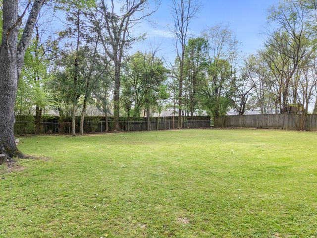 35 McGee Loop, Jackson, TN 38305
