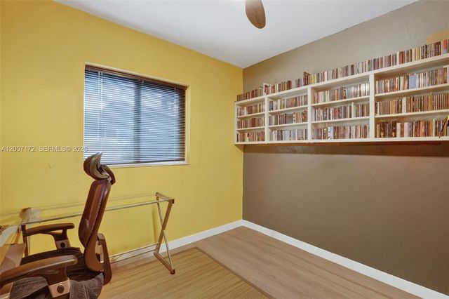 270 NW 106th St, Miami, FL 33150