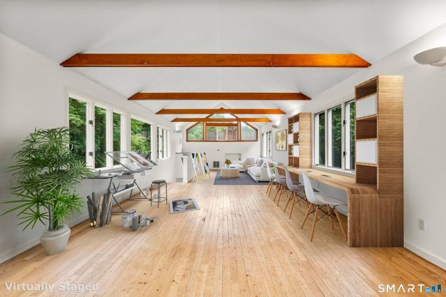 211 Newtown Turnpike, Wilton, CT 06897