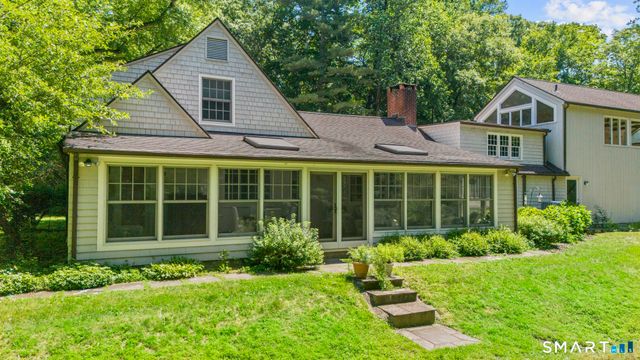 211 Newtown Turnpike, Wilton, CT 06897
