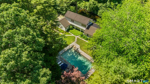 211 Newtown Turnpike, Wilton, CT 06897