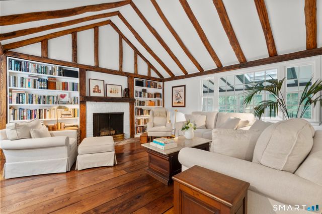 211 Newtown Turnpike, Wilton, CT 06897