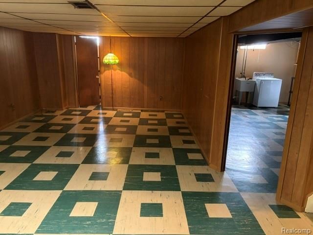 29515 Milton Avenue, Madison Heights, MI 48071