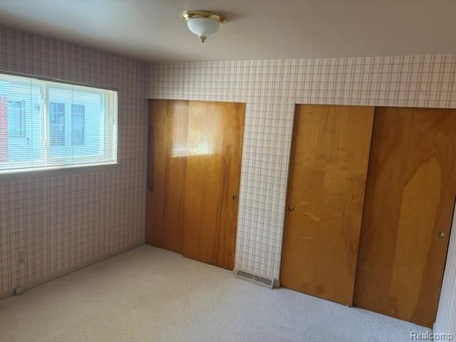 29515 Milton Avenue, Madison Heights, MI 48071