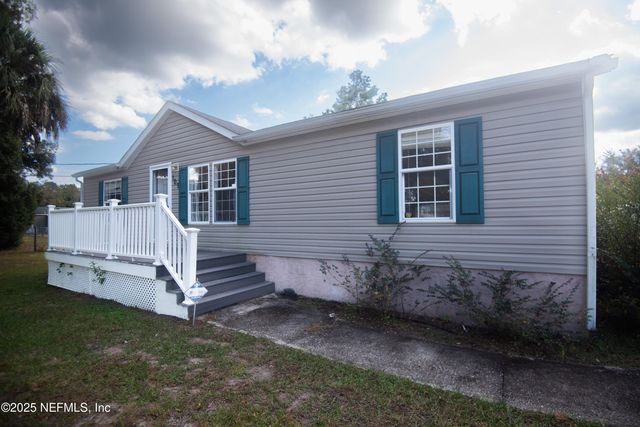 107 FOLKLORE Drive, Satsuma, FL 32189