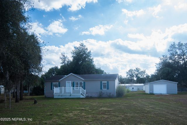 107 FOLKLORE Drive, Satsuma, FL 32189