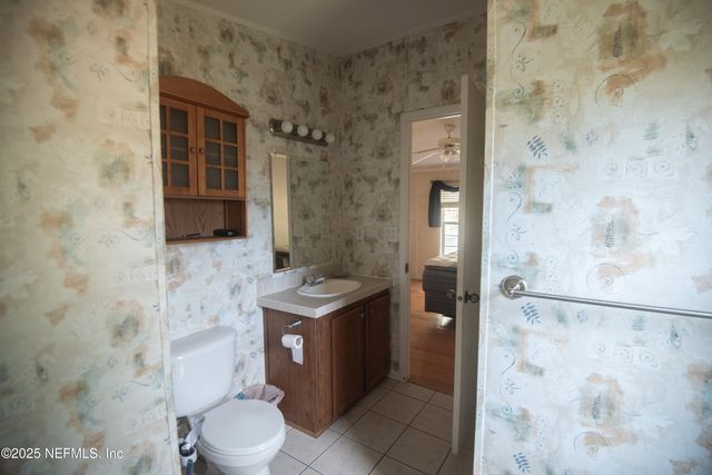 107 FOLKLORE Drive, Satsuma, FL 32189