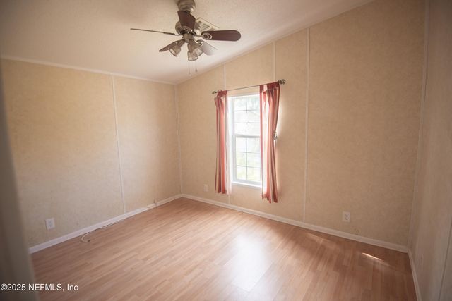 107 FOLKLORE Drive, Satsuma, FL 32189