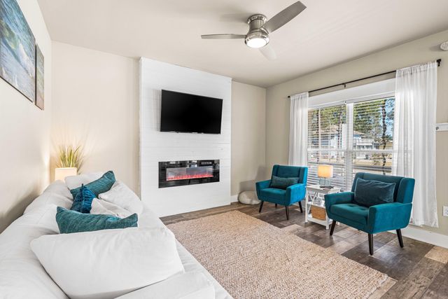 95 1st Street, Santa Rosa Beach, FL 32459