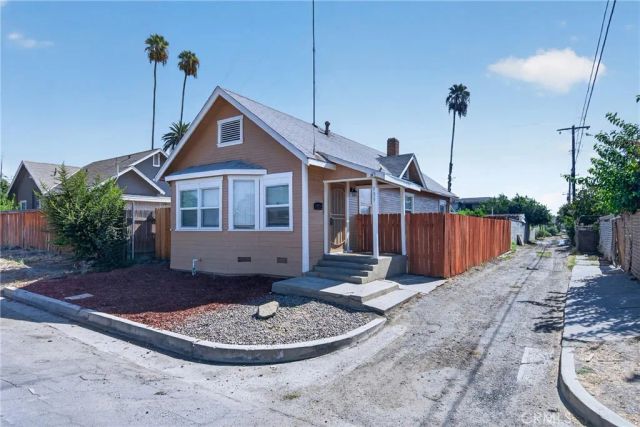 983 Wall Avenue, San Bernardino, CA 92410