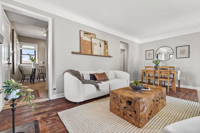 1965 Montana Avenue E, Saint Paul, MN 55119