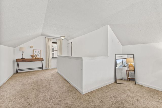 1965 Montana Avenue E, Saint Paul, MN 55119