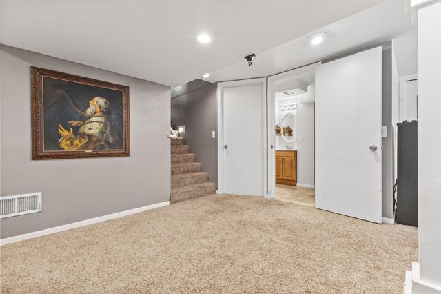 1965 Montana Avenue E, Saint Paul, MN 55119
