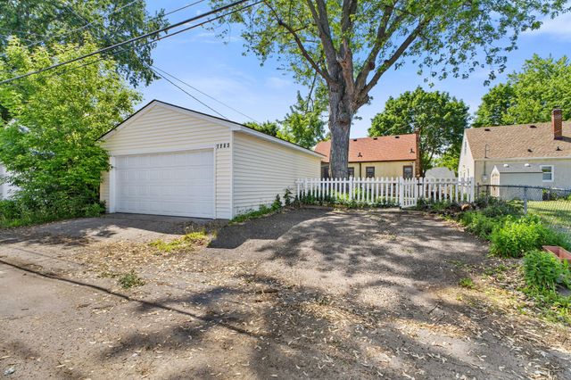 1965 Montana Avenue E, Saint Paul, MN 55119
