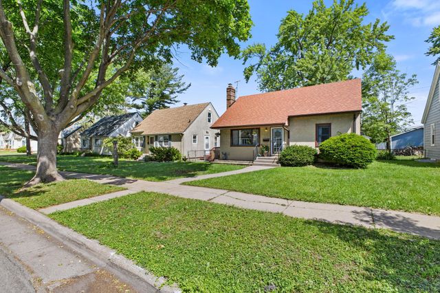 1965 Montana Avenue E, Saint Paul, MN 55119