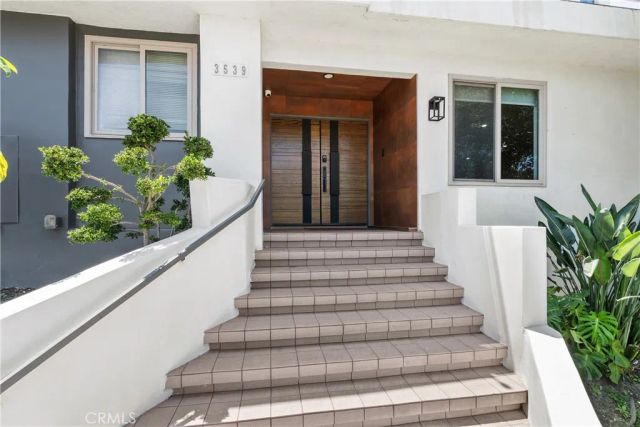 3539 Alana Drive, Sherman Oaks, CA 91403