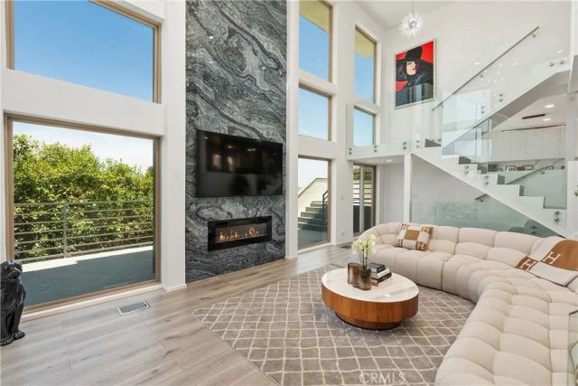 3539 Alana Drive, Sherman Oaks, CA 91403