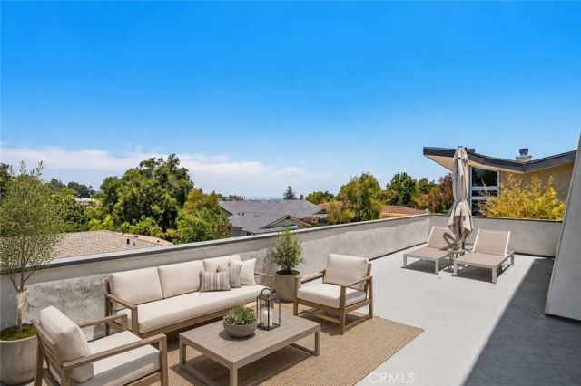 3539 Alana Drive, Sherman Oaks, CA 91403