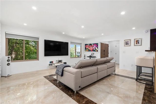 3539 Alana Drive, Sherman Oaks, CA 91403