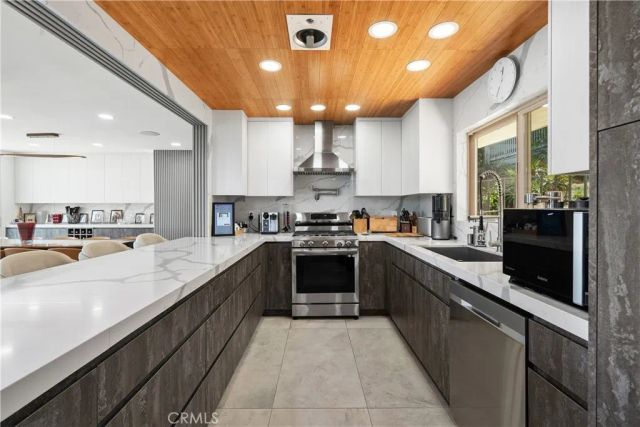 3539 Alana Drive, Sherman Oaks, CA 91403