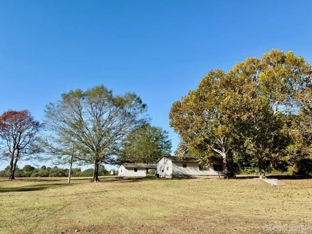 1961 Southfork Road, Arkadelphia, AR 71923