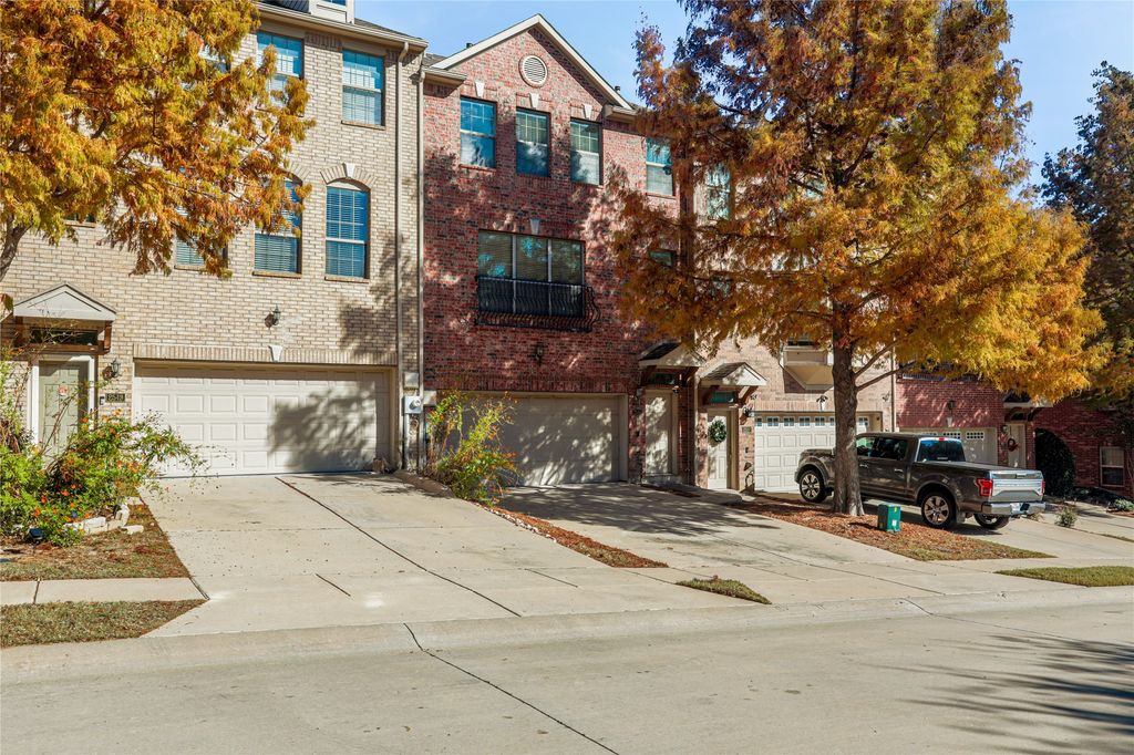 2553 Jacobson Drive, Lewisville, TX 75067