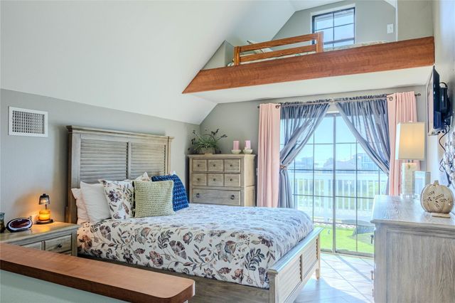 22901 Miramar Street, Galveston, TX 77554