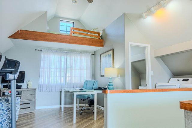 22901 Miramar Street, Galveston, TX 77554