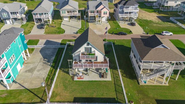 22901 Miramar Street, Galveston, TX 77554