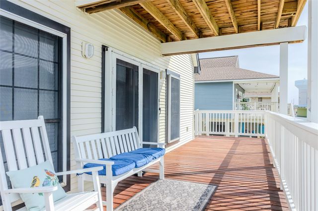 22901 Miramar Street, Galveston, TX 77554