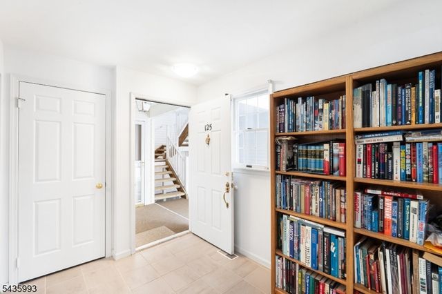 125 Smithfield Ct, Bernards Twp., NJ 07920
