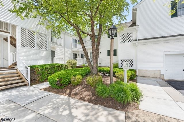 125 Smithfield Ct, Bernards Twp., NJ 07920