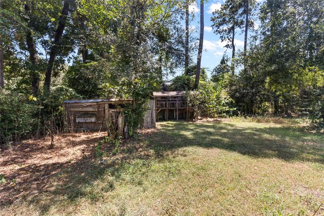 15017 Twin Lake Drive, Conroe, TX 77306
